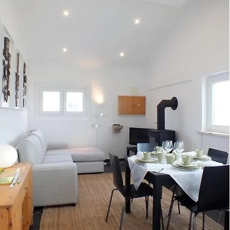 Da Areia Branca, Lourinha - Mar Casal Dos Patos Praia da Lourinhã